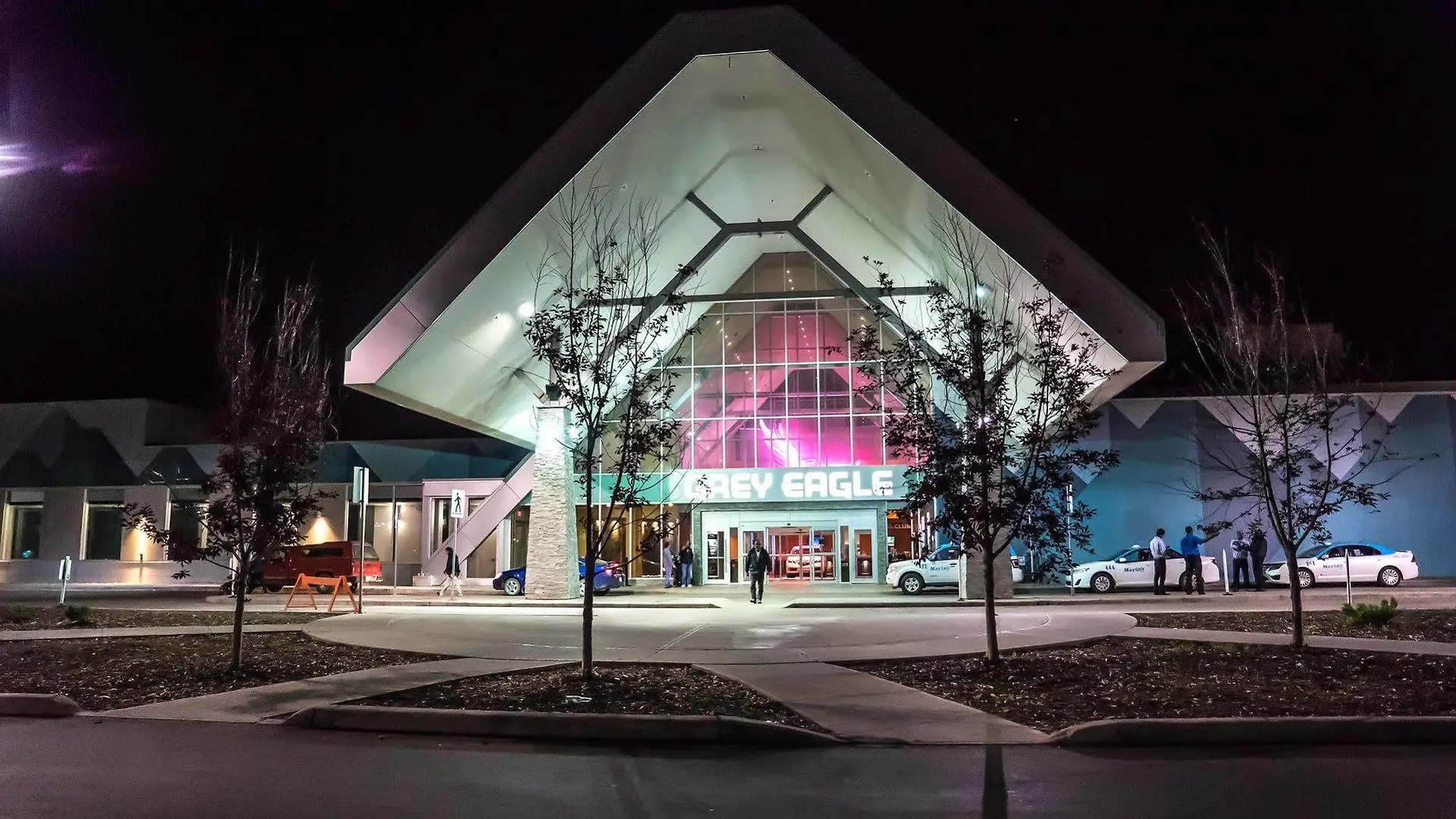 ****  Grey Eagle Resort Calgary Canada