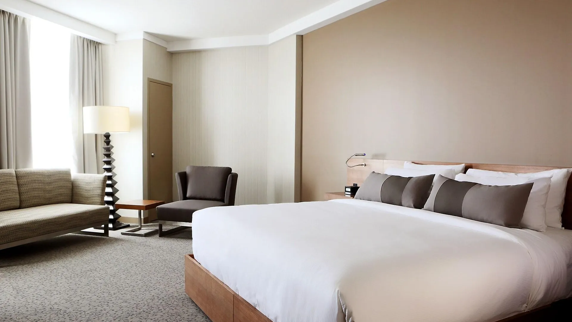 Grey Eagle Resort Κάλγκαρι